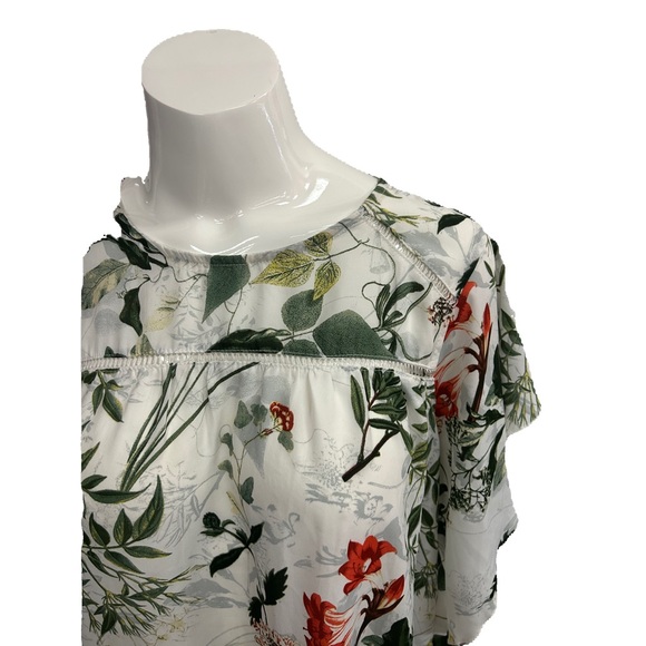JOSEPH A FLORAL TOP RUFFLED SHOULDER IN SIZE SMALL - Picture 3 of 10